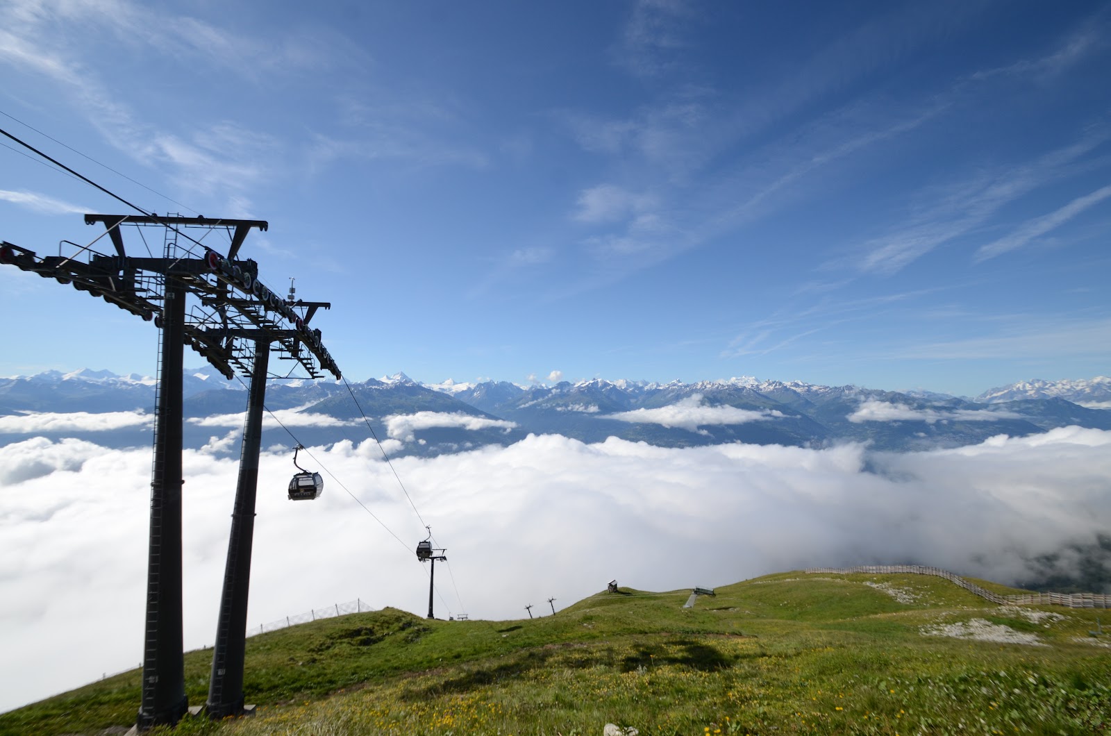 Gentle family slopes above Anzere in the Valais