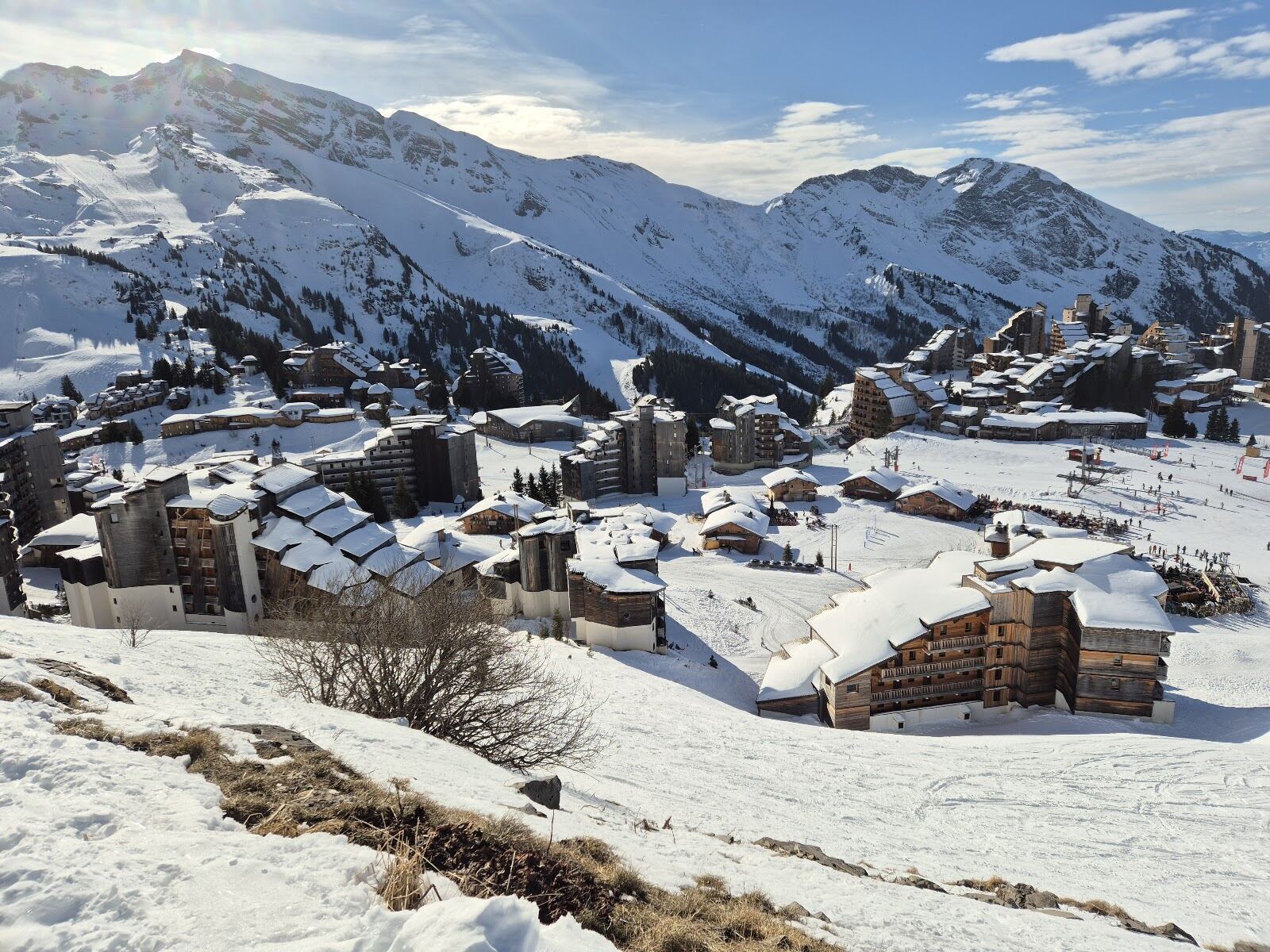 Ski in ski out slopes running right up to the buildings in Avoriaz