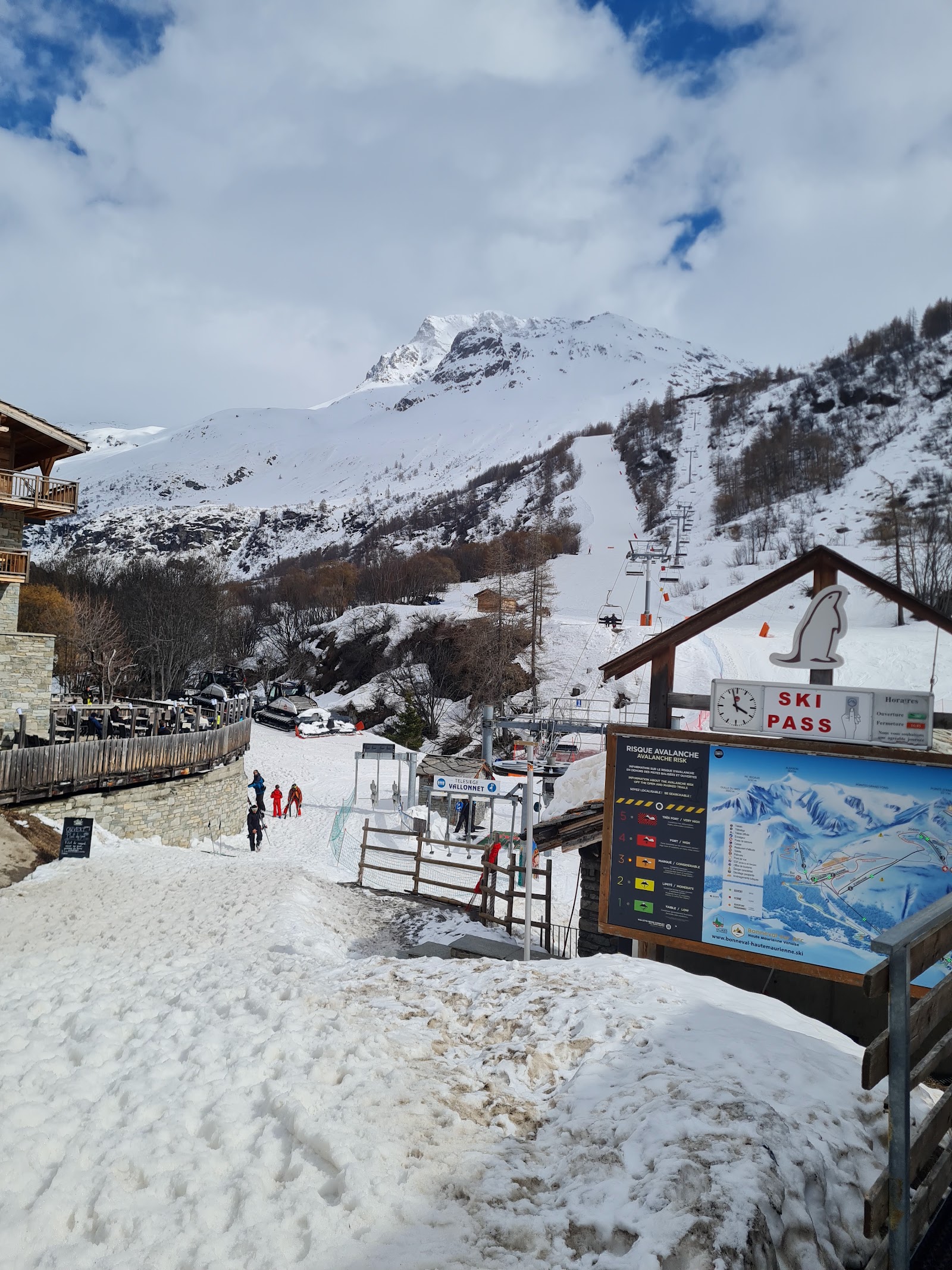 Serious high peaks rising above the Haute Maurienne valley