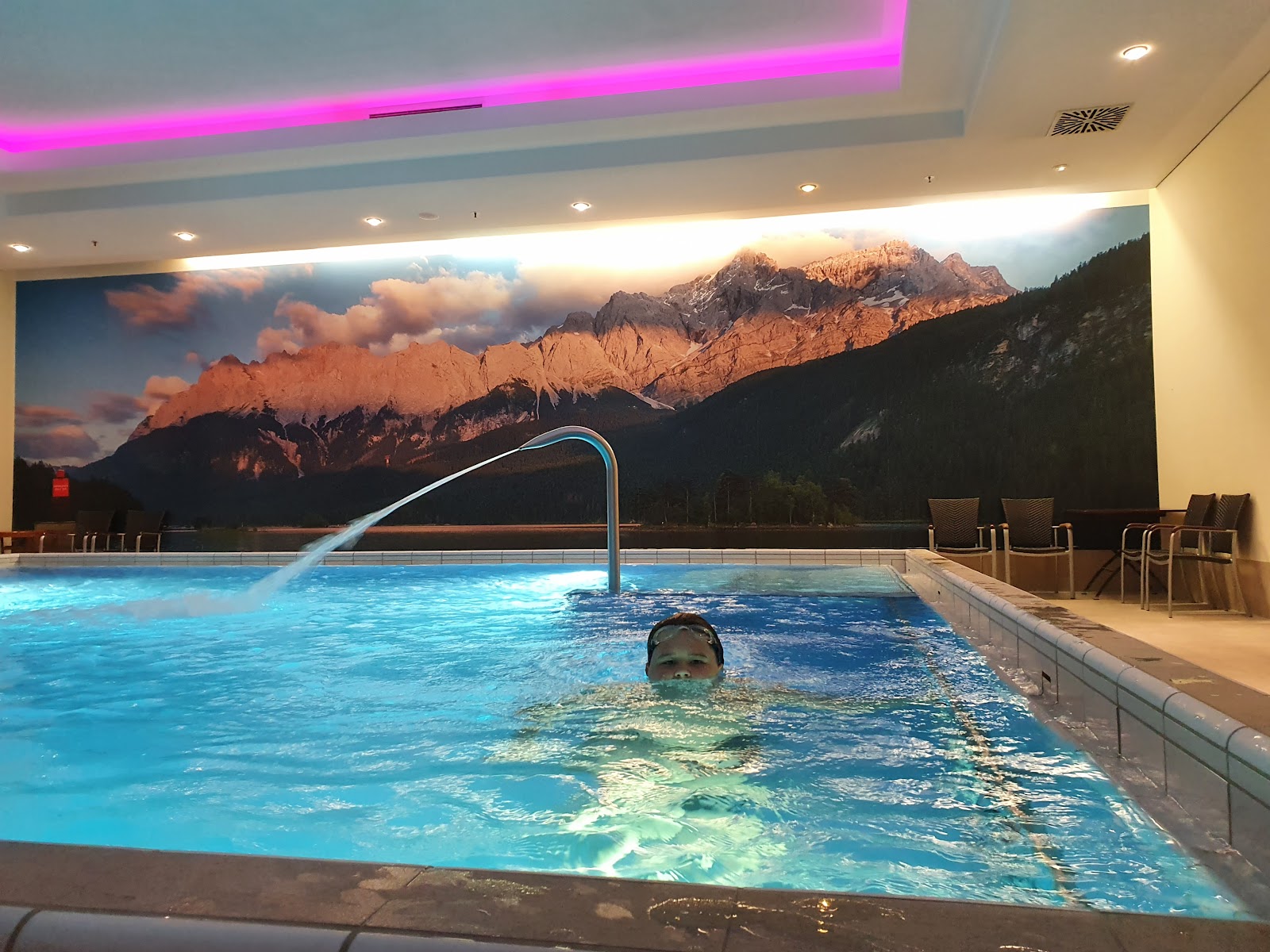 The glacier pistes on the Zugspitze above Garmisch Partenkirchen