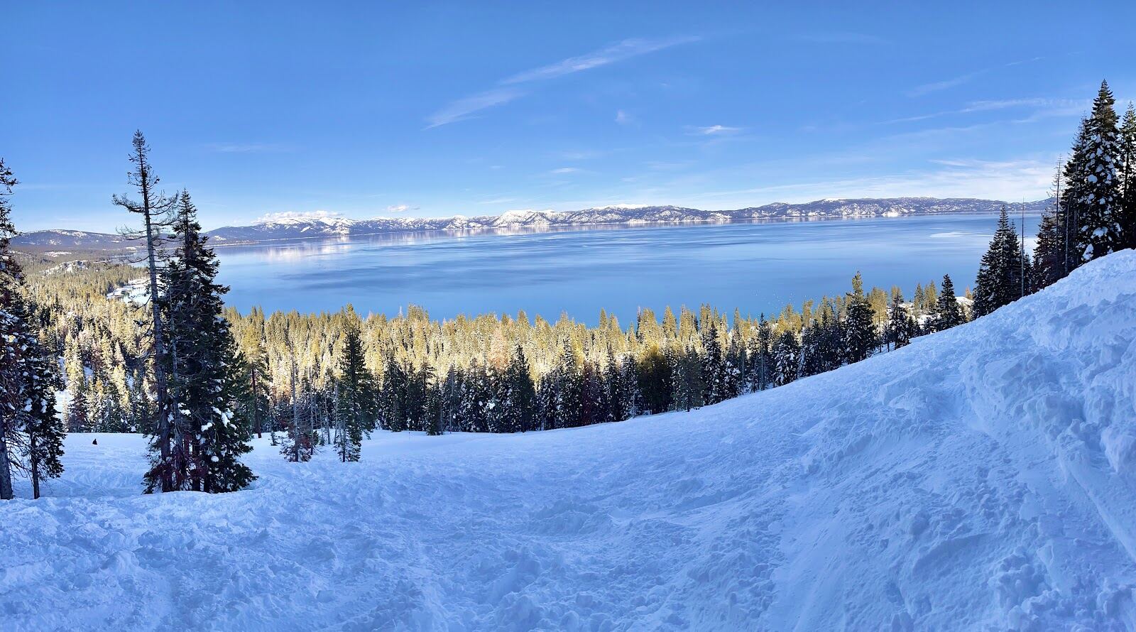 Ski slopes at Homewood above Lake Tahoe with the lake in the background