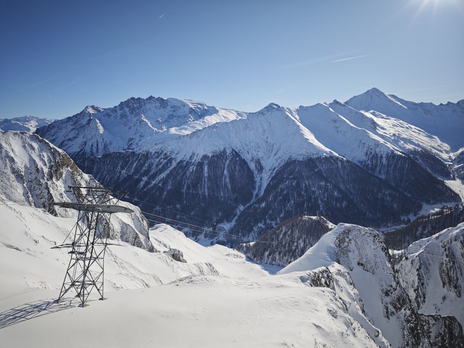 Snowy rooftops and hotels in the village of Ischgl