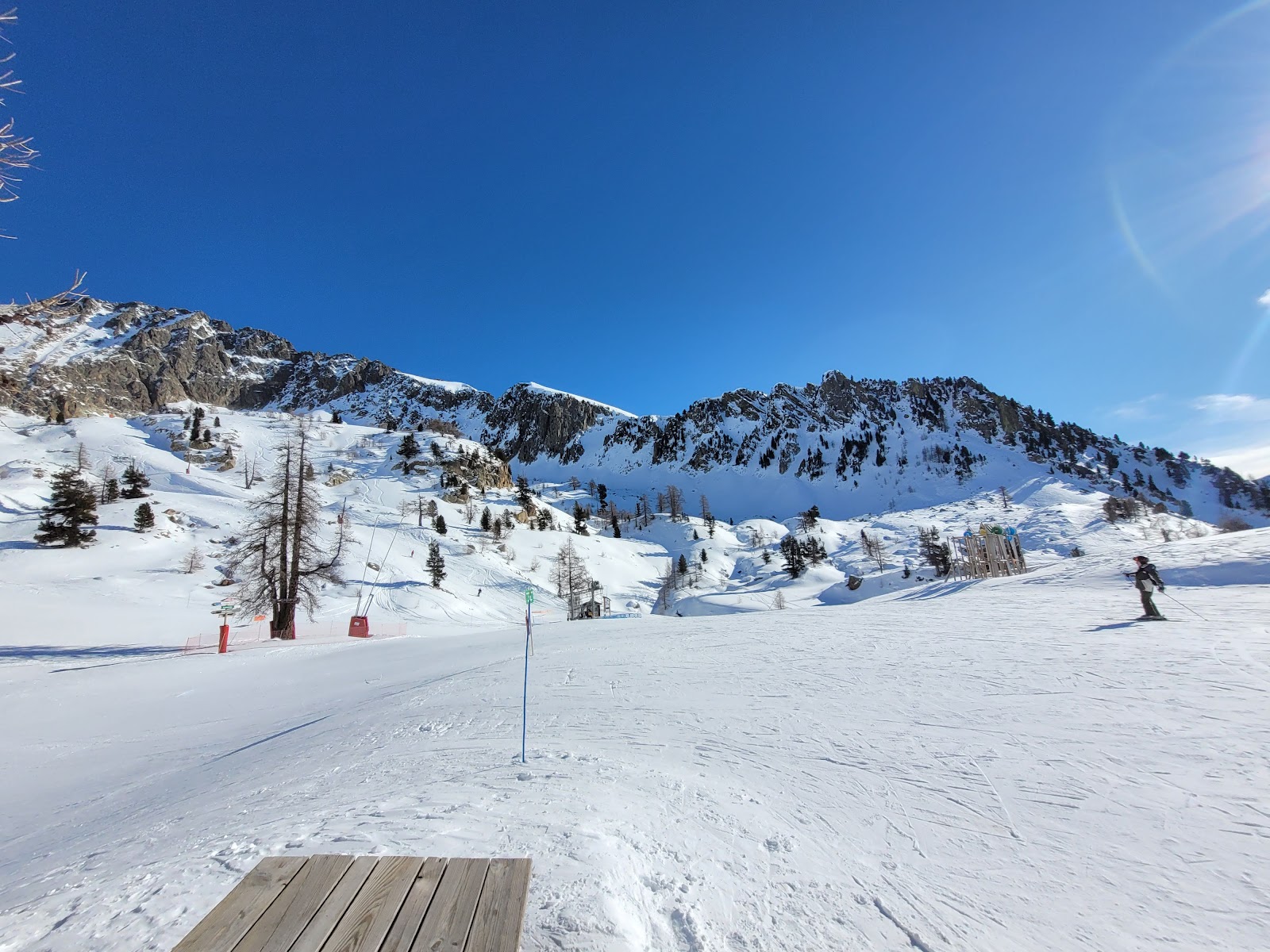 Sunny slopes and blue skies over Isola 2000 in the Mercantour