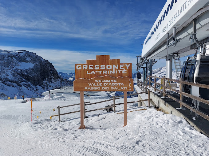The Monte Rosa massif above the linked Monterosa Ski valleys