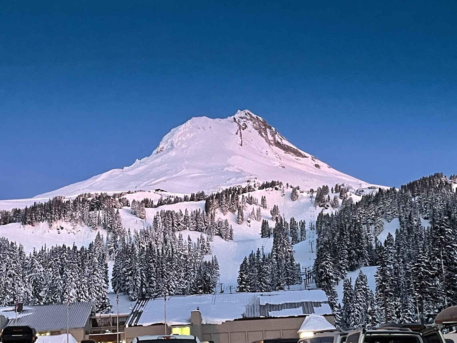 The snowy slopes of Mt Hood Meadows below the Mt Hood summit in Oregon