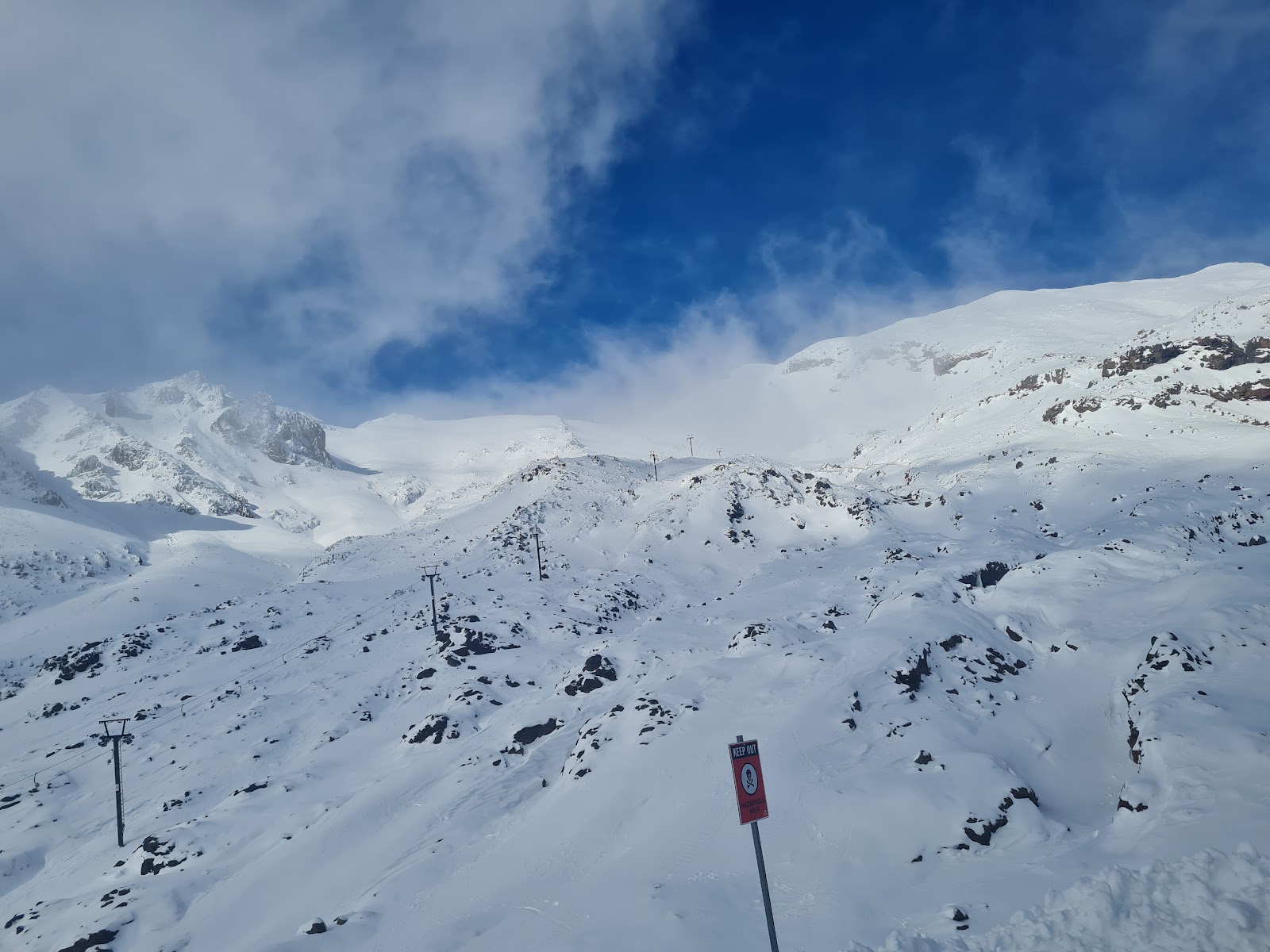 The scenic gondola climbing the rocky flanks of Whakapapa