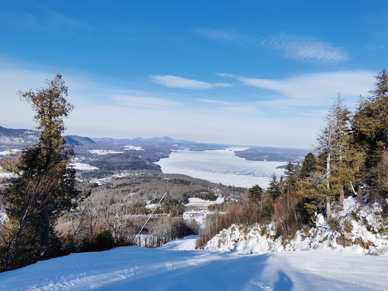 Quiet tree lined cruising runs at Owls Head in Quebec