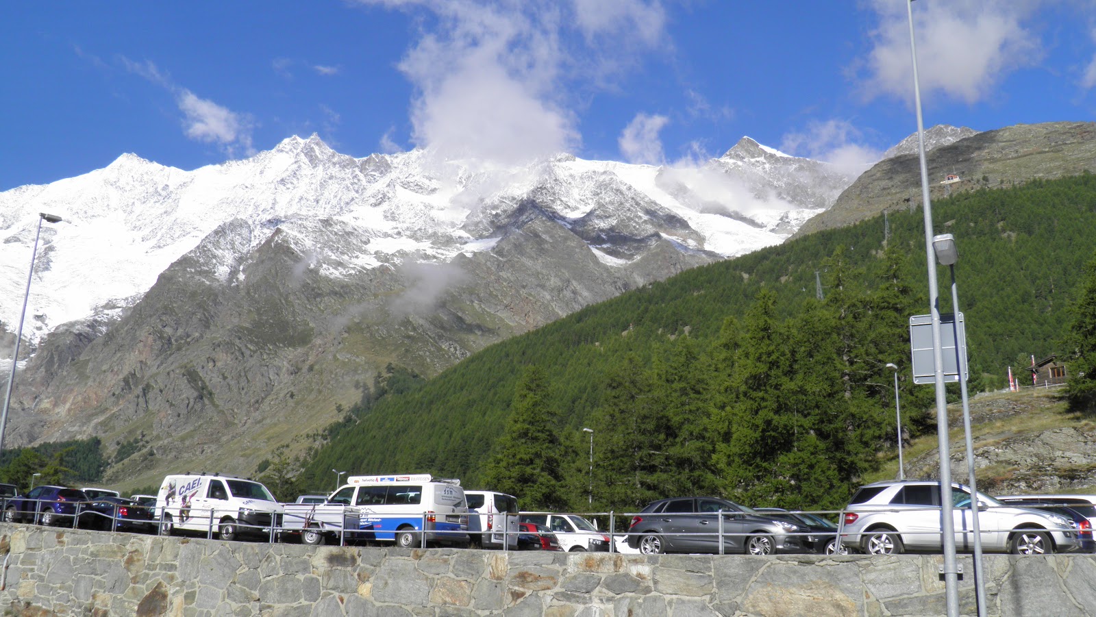 The great glacier amphitheatre above the Saas valley
