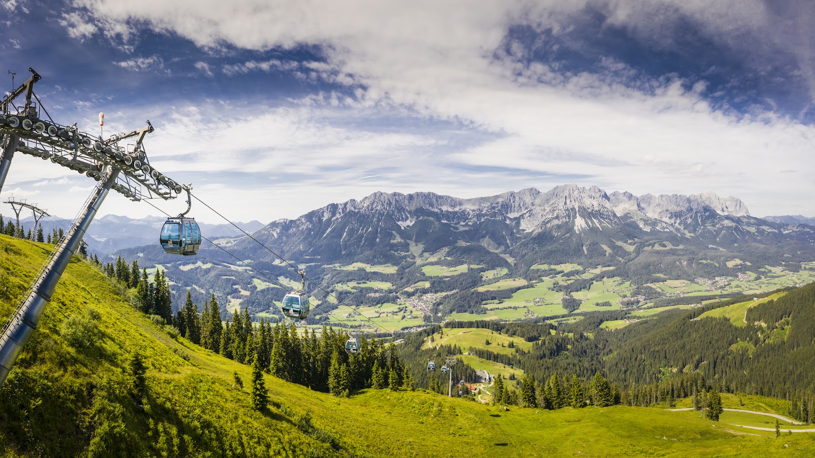 The village of Scheffau below the Wilder Kaiser peaks in winter