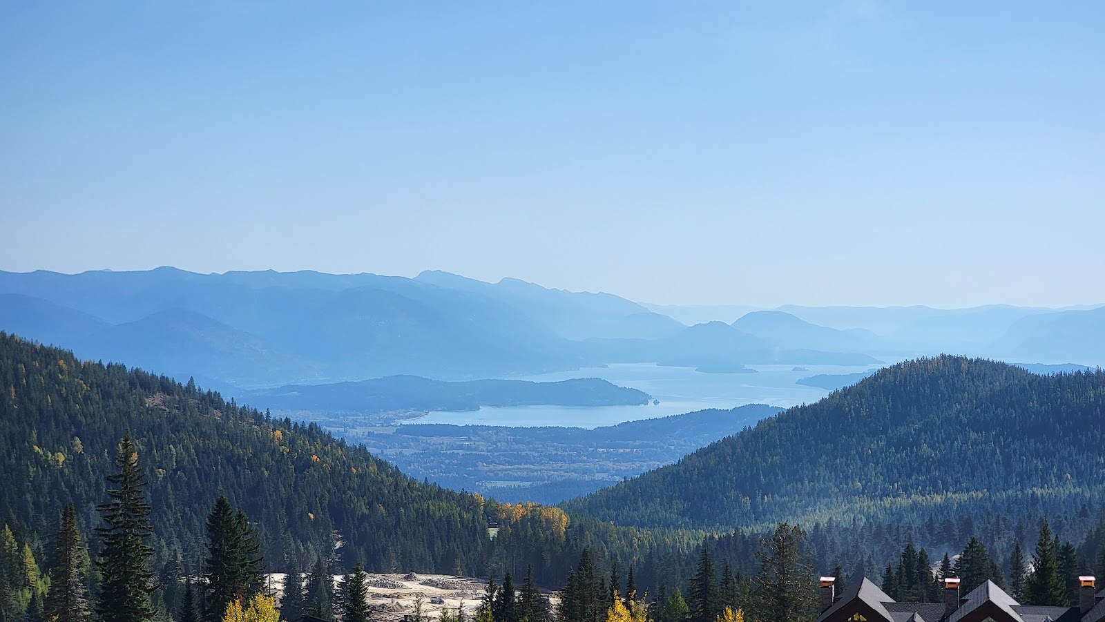 Wide open bowl skiing under blue sky at Schweitzer in Idaho