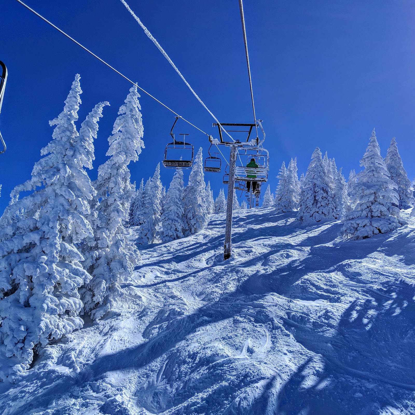 Sunny groomed slopes at Ski Santa Fe in New Mexico