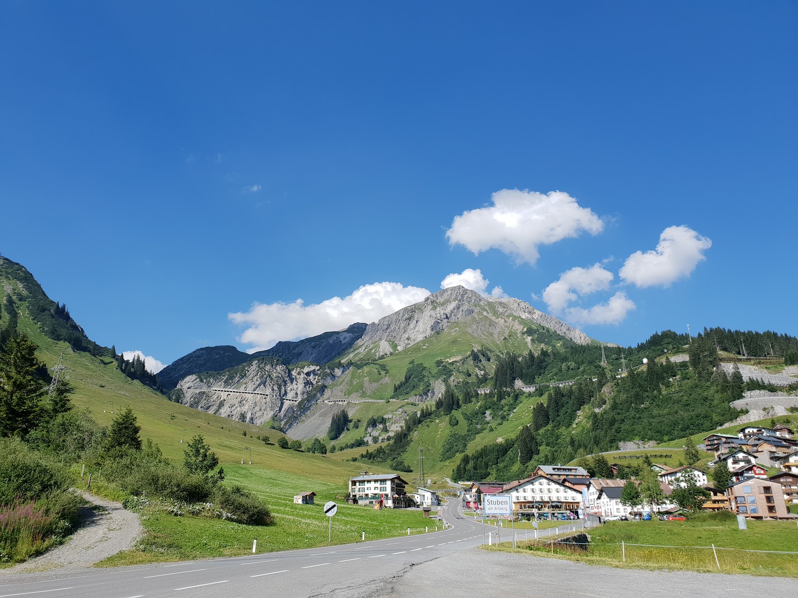 The Albona slopes above Stuben on the Arlberg