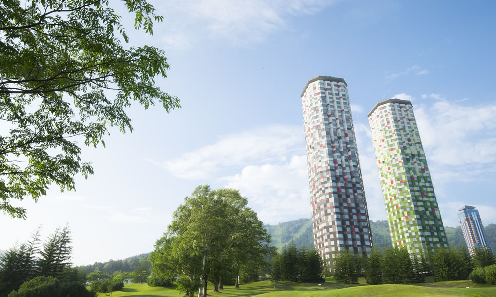 Snowy slopes and resort towers at Tomamu in Hokkaido