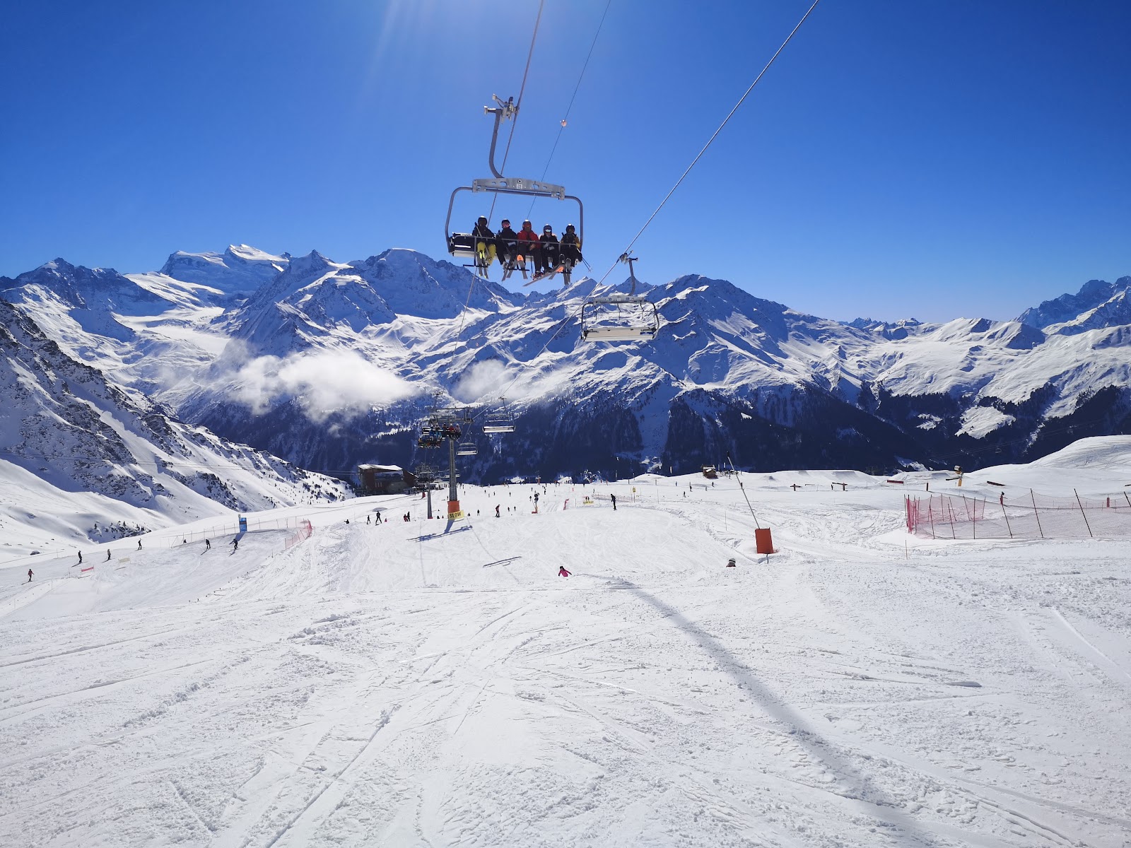 Steep freeride terrain above Verbier